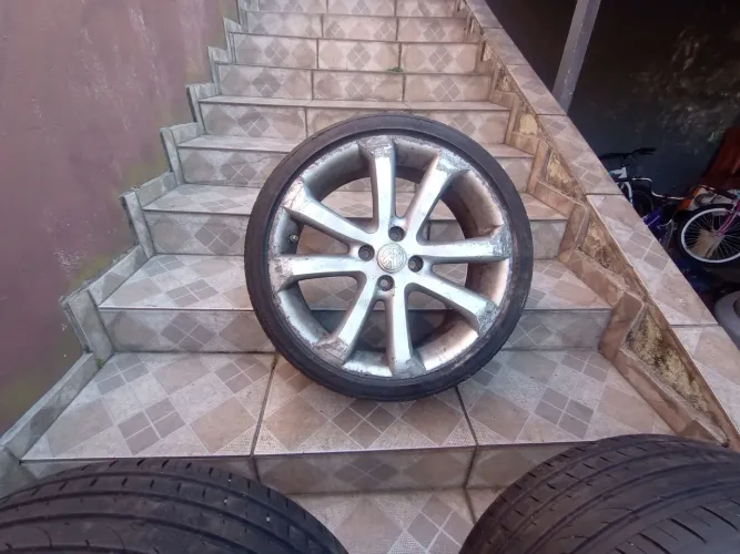 Pneu para carro