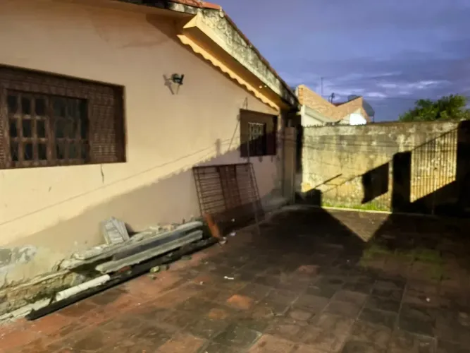 Imóvel para venda possui 360 metros quadrados com 6 quartos em Pitimbu - Natal - RN