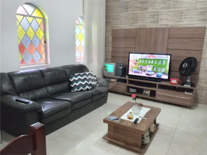Sobrado 3 quartos 157 m² Vila Lavínia - Mogi das Cruzes SP