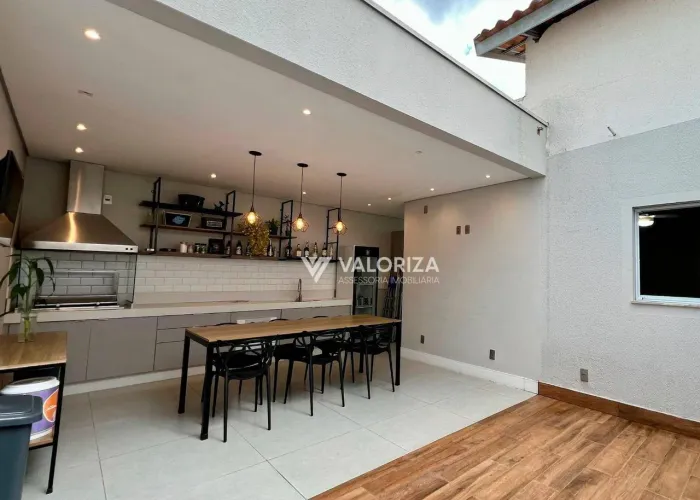 Casa com 2 quartos à venda, 56 m² por R$ 585.000 - Aparecidinha - Sorocaba/SP
