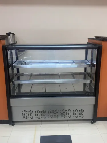 Estufa para salgados 4.500,00 reais medindo 1.25x1.30