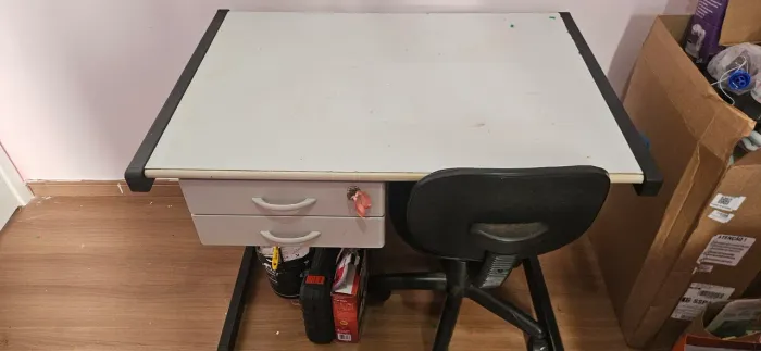 Mesa de escritório.