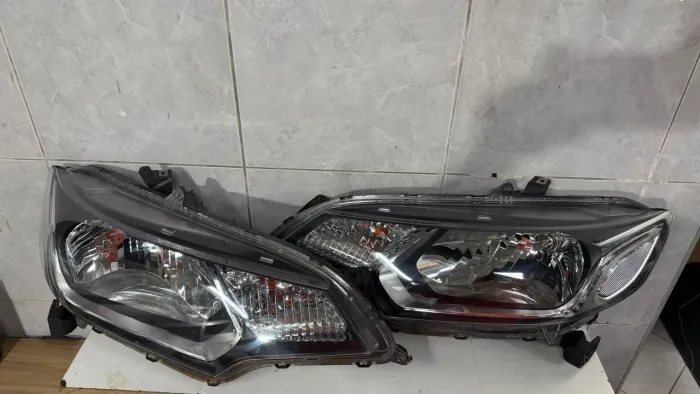 Farol Honda Fit 2015 2016 2017 2018 Par original