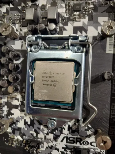 Processador Intel i9 9900kf + Placa Mãe AsRock Z390 Steel Legend