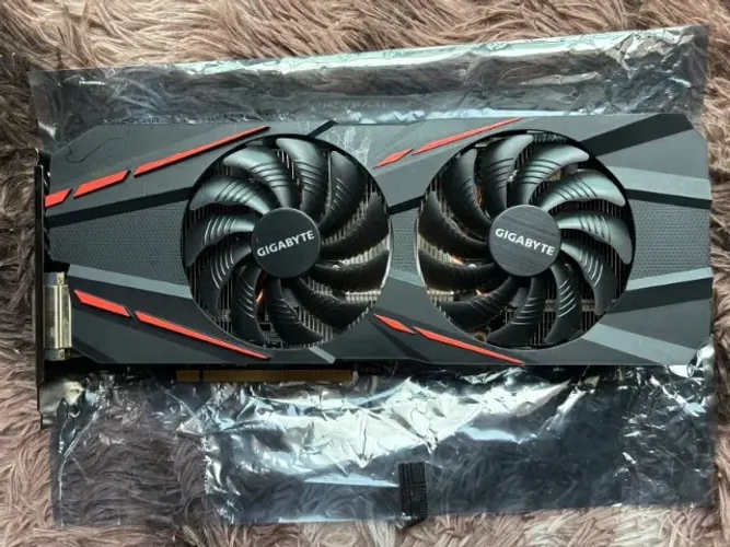 Placa de video GTX 1060 3gb Gygabyte g1 gaming