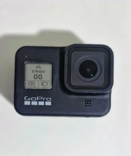 GO PRO HERO BLACK 8 DUAS BATERIAS, CARTÃO DE MEMÓRIA E ACESSÓRIOS.