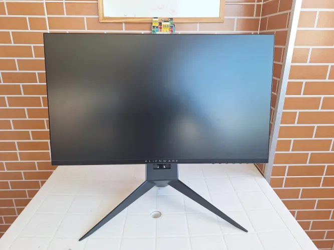 Monitor Alienware 240hz 