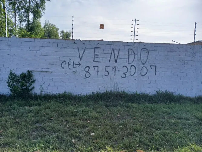 vendo casa na BR 316 em frente a Polícia Federal 