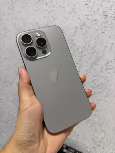 iPhone 15 pro 128gb