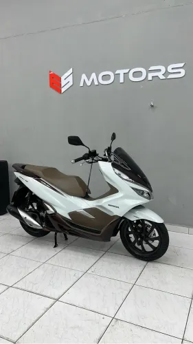 Promoção imperdível!!! PCX 160 DLX ABS impecável esmotors