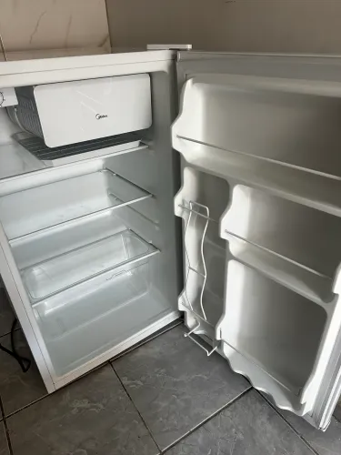 Frigobar Midea 124 Lts