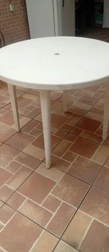 Mesa plástica 