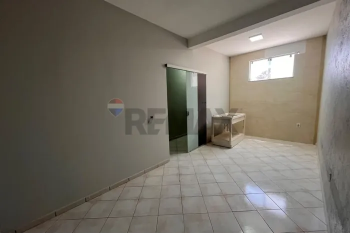 APARTAMENTO PARA LOCAÇÃO NO 1º PISO (ALTOS)