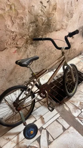 Bicicleta média