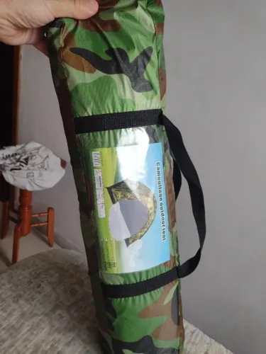 Barraca camping camuflada 6 lugares sem uso no centro de São Gonçalo