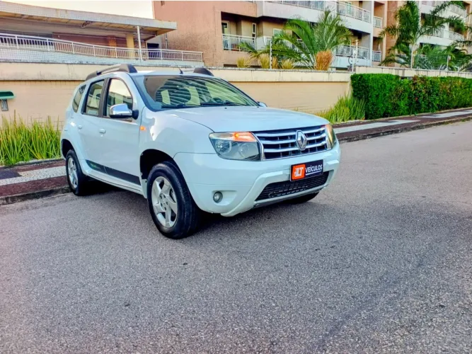 Renault Duster Dynamique 2.0 Hi-flex 16V Aut. 2013
