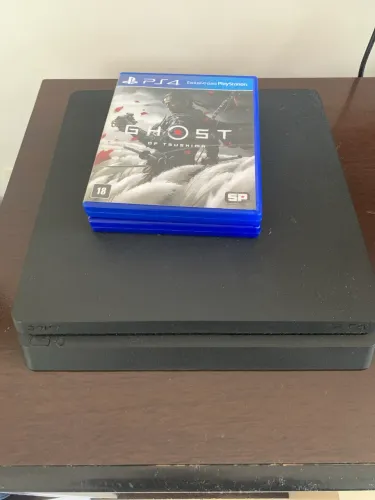 PS4 Slim - 1TB + 2 jogos sem controle (Ghost of Tsushima e AC Origins)