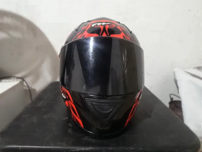 Capacete fw3 com duas viseiras