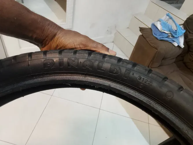 Pneu dianteiro da XRE ou Lander 300