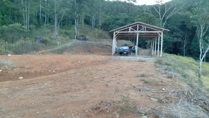 Sítio de 18.943m² com Nascente e Cachoeira - Excelente Oportunidade!