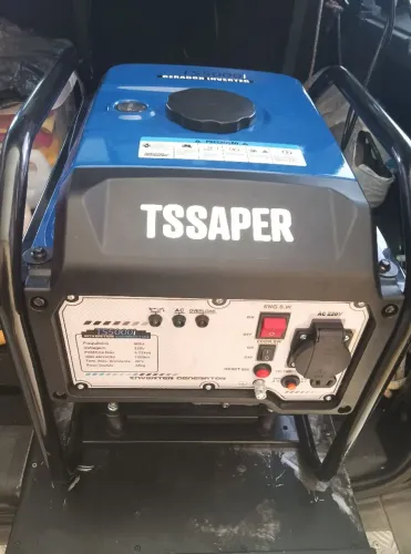 Gerador de energia inverter Tssaper5000i 4.7kva . 220v.  usado 3 vezes  semi novo 