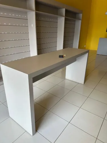 Móveis para loja
