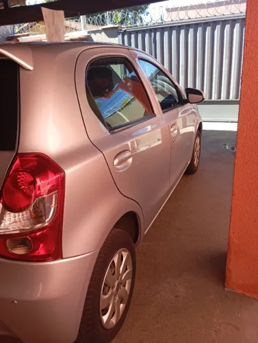 Toyota Etios X 1.3 Flex 16V 5P Mec. 2017