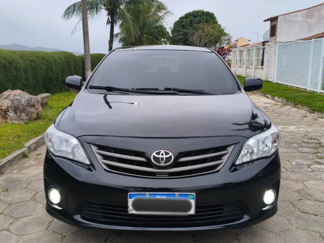 Toyota Corolla GLI 1.8 Flex 16V Aut. 2013