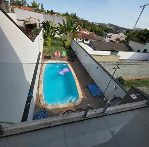Casa com piscina na Vila Suissa, Mogi das Cruzes SP