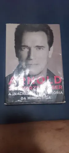 Livro História de minha vida(Arnold Schwarzenegger)