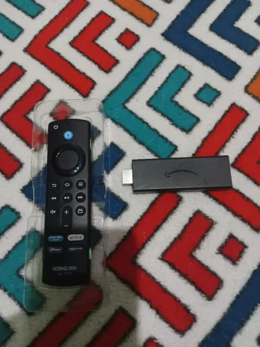 Amazon Fire TV Stick + Controle, LEIA O ANÚNCIO 