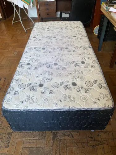 Cama solteiro