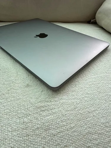 Macbook Pro M2