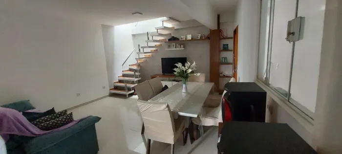 Casa a venda no embu das artes