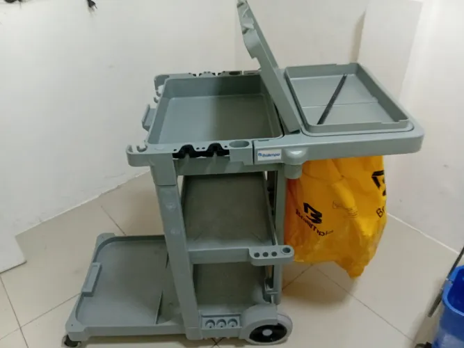 CARRINHO DE LIMPEZA PROFISSIONAL 