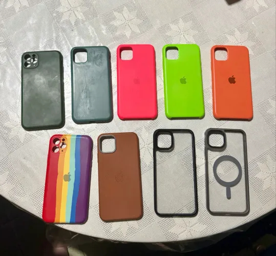 Capinha para iPhone 11 Pro Max (usadas) 