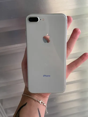 Iphone 8 plus 64gb