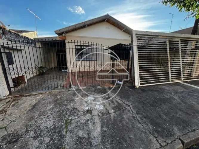 VENDE-SE Residência NO JARDIM AMÉRICA - MARÍLIA/SP