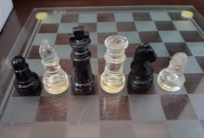 Jogo de Xadrez de Vidro