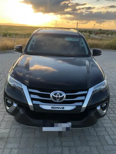Toyota Hilux SW4 SRX 4X4 2.8 TDI 16V Dies. Aut. 2018