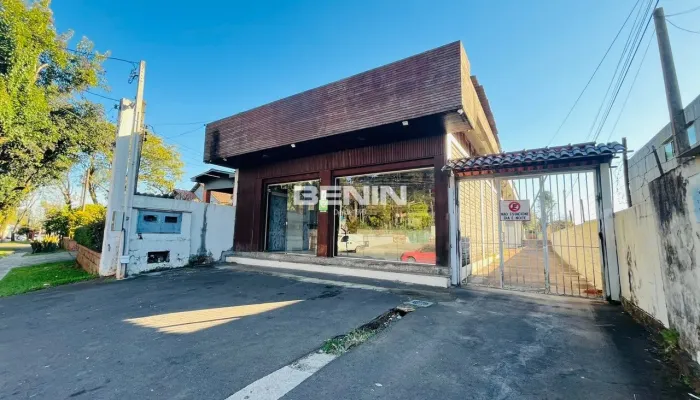Loja comercial com 208 m², cozinha, armários, escritório e 02 banheiros sociais. Loja come