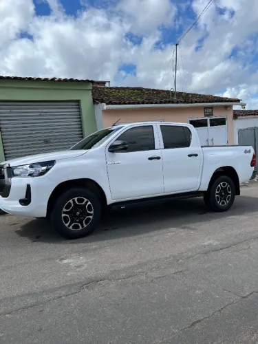 Toyota Hilux CD SR 4X4 2.8 TDI Diesel Aut. 2024