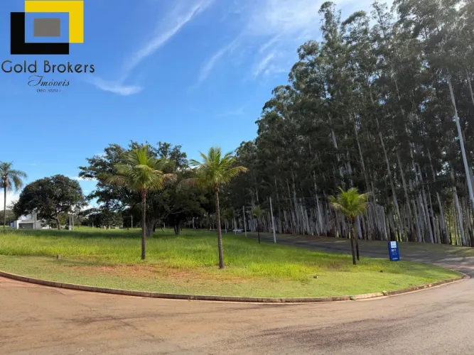 TERRENO DE 460 M² NO CONDOMÍNIO RIVIERA DE SANTA CRISTINA III - ITAÍ - SP