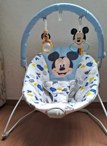 cadeira bebe com.musica e vibratoria