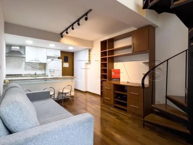 Duplex com serviços no coração da Avenida Paulista, aprazível e aconchegante. Com entrada