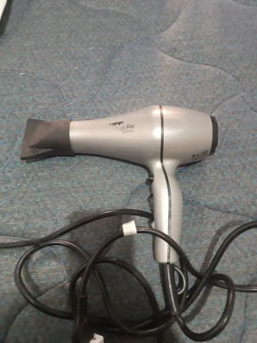 Vende se  secador de cabelo da Taiff 