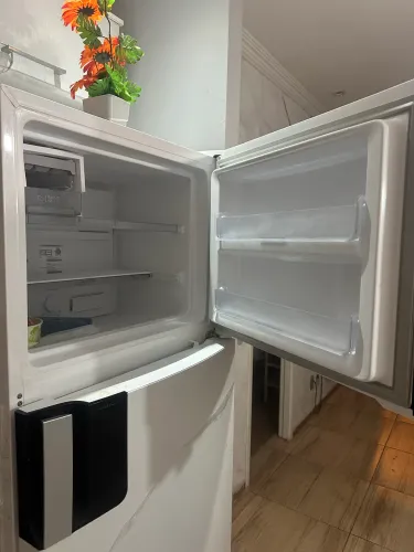 REFRIGERADOR CONGELADOR CÔNSUL