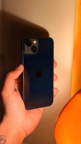 iPhone 13 128GB Meia-Noite | 84% Bateria | Muito Conservado
