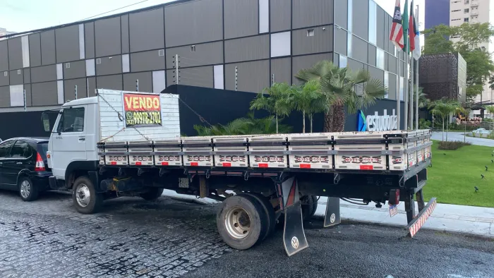 Vendo caminhão Wv 8.160 (83)9 *