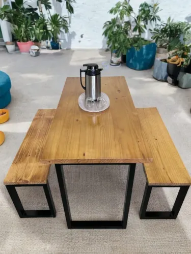 Conjunto Mesa e Bancos de Madeira Estilo Industrial NOVO